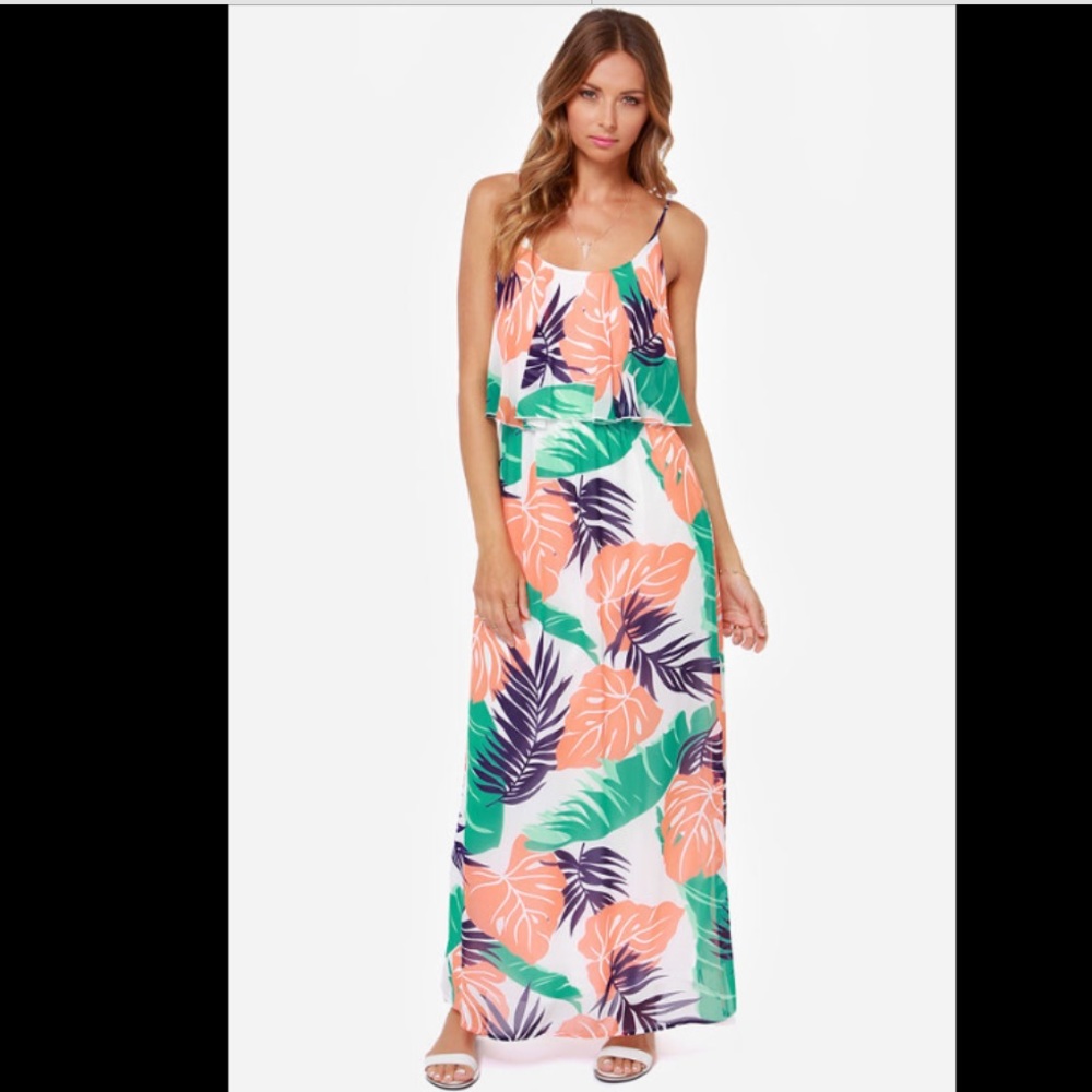 ❤️HOST PICK❤️Lulus Welcome tothe JungleFloral Maxi
